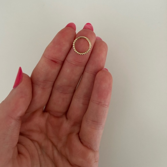 14k solid gold 10mm cartilage piercing - Picture 2 of 5